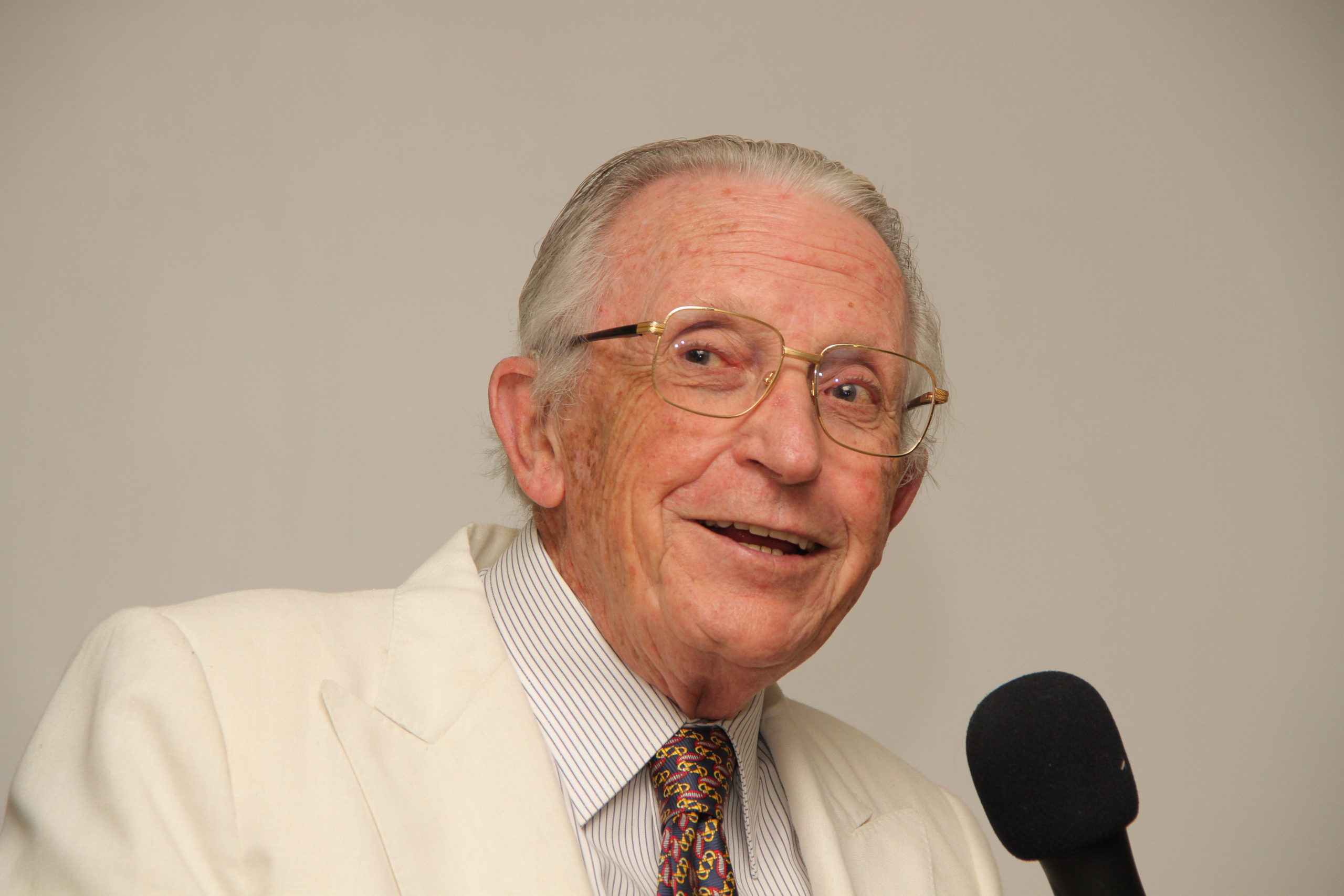 Ricordo di Eugenio Federico Candegabe, maestro dell’omeopatia internazionale.